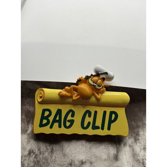 GARFIELD BAG CLIP, PAWS GIFTCO IN GREAT SHAPE , GREAT COLLECTABLE SEE - Picture 5 of 15